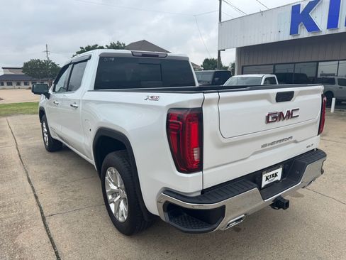 Used 2020 GMC Sierra 1500 SLT w/ SLT Premium Package AWD/4WD image 3