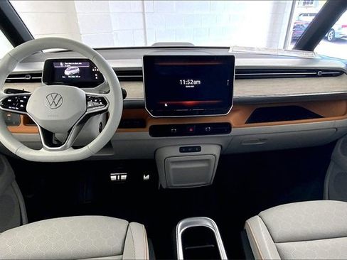 New 2025 Volkswagen ID. Buzz 1st Edition image 6