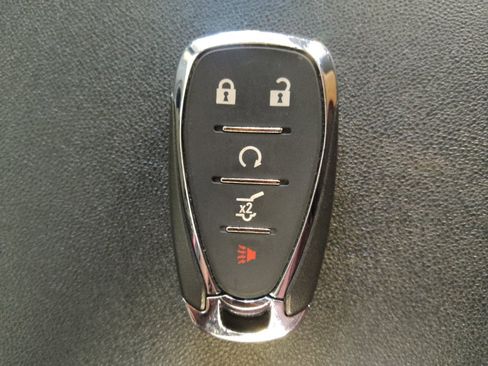 Used 2021 Chevrolet Equinox LT image 32