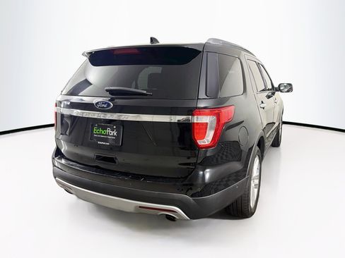 Used 2016 Ford Explorer Limited w/ Equipment Group 301A FWD image 9