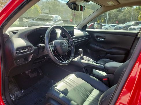 Used 2023 Honda HR-V EX-L image 10