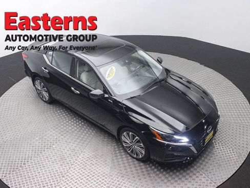 Used 2024 Nissan Altima 2.5 SL AWD/4WD image 3