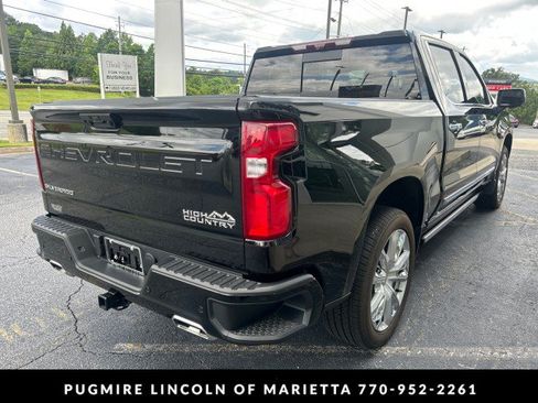 Used 2025 Chevrolet Silverado 1500 High Country AWD/4WD image 7