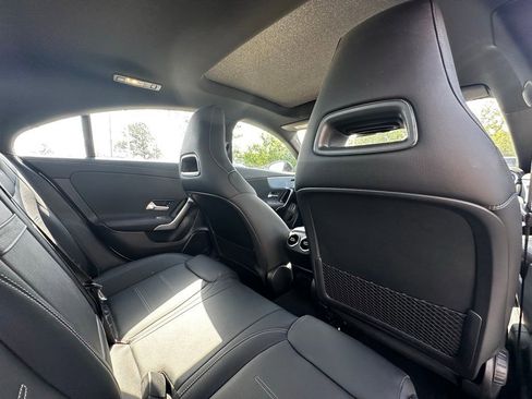Used 2022 Mercedes-Benz CLA 250 image 25