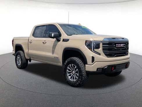 Used 2023 GMC Sierra 1500 AT4 w/ AT4 Premium Package AWD/4WD image 8