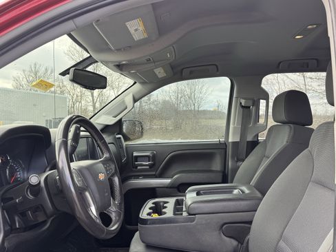 Used 2018 Chevrolet Silverado 1500 LT w/ All Star Edition image 4