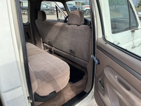 Used 1994 Ford F350 XL image 19