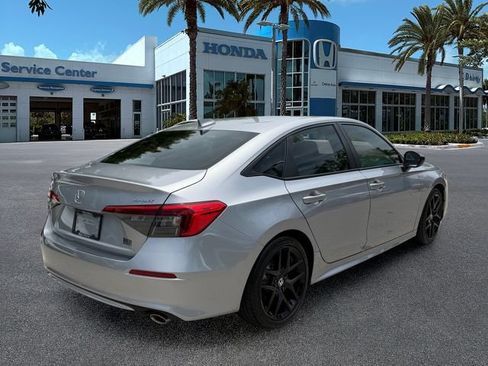Used 2024 Honda Civic Sport image 8