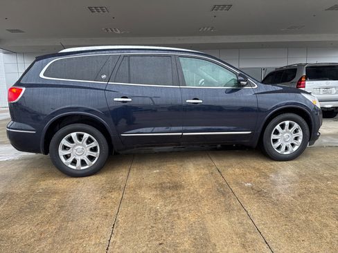 Used 2016 Buick Enclave Leather image 8
