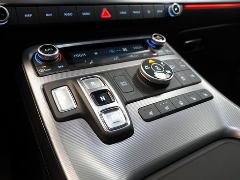 Used 2024 Hyundai Palisade Calligraphy image 22