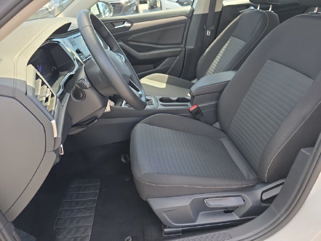 Used 2024 Volkswagen Jetta S FWD image 11