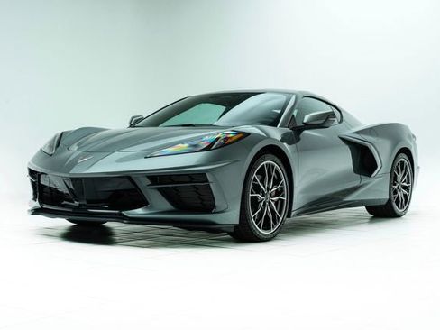 Used 2024 Chevrolet Corvette Stingray Coupe w/ Chrome Exterior Badge Package image 8