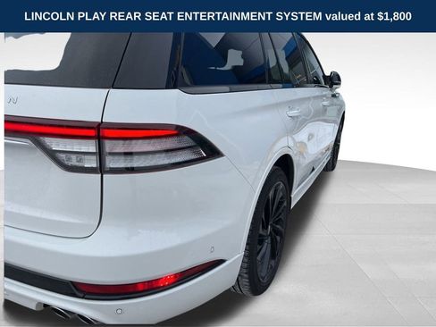 Used 2023 Lincoln Aviator Reserve w/ Equipment Group 201A image 8