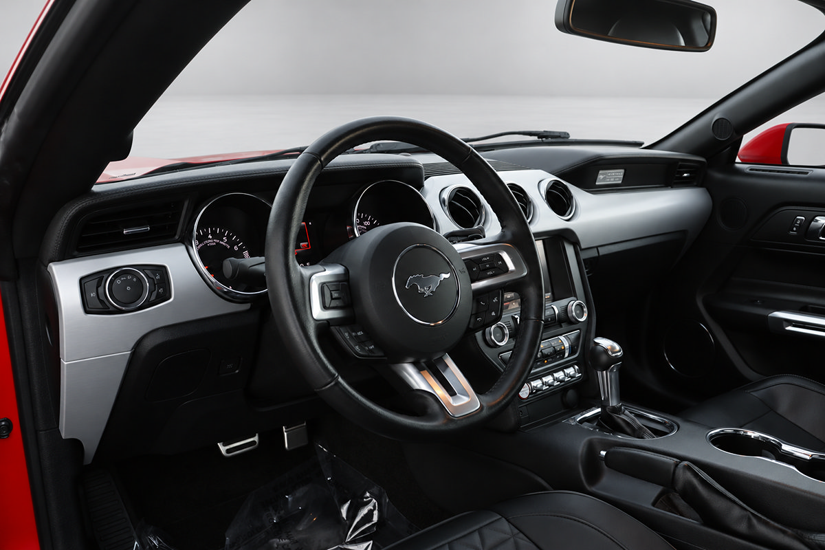 Used 2015 Ford Mustang Premium RWD image 22
