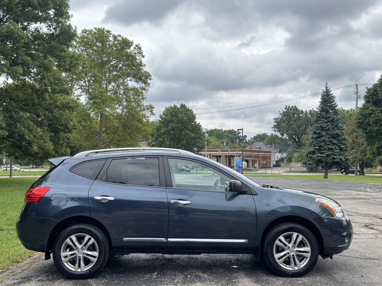 Used 2015 Nissan Rogue S w/ Convenience Package FWD image 8