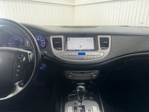 Used 2014 Hyundai Genesis 3.8 w/ Technology Package 03 image 19