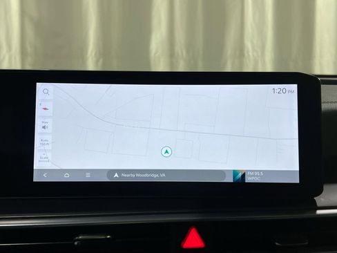 Used 2024 Kia Sorento SX image 19