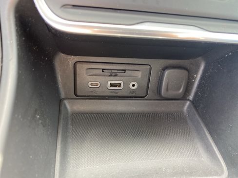 Used 2019 GMC Terrain SLE w/ Driver Convenience Package image 16