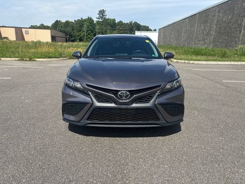 Used 2024 Toyota Camry SE FWD image 2