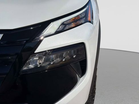 Used 2026 Nissan Rogue SV w/ Rock Creek Premium Package AWD/4WD image 11