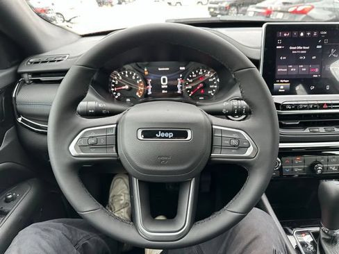 New 2026 Jeep Compass Latitude AWD/4WD image 27