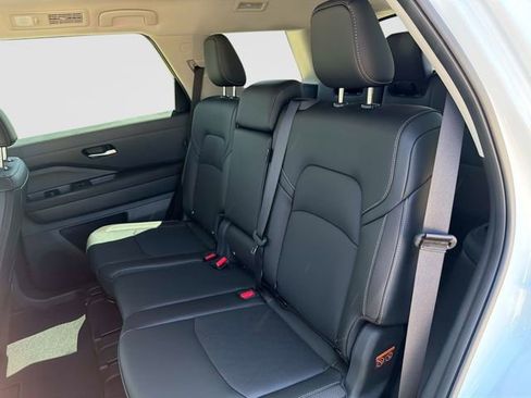 New 2026 Nissan Pathfinder SL AWD/4WD image 13