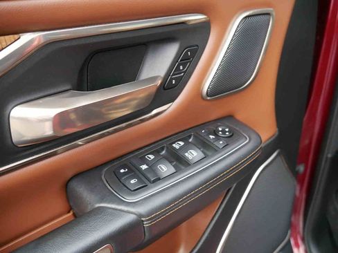 Used 2019 RAM 1500 Limited image 33