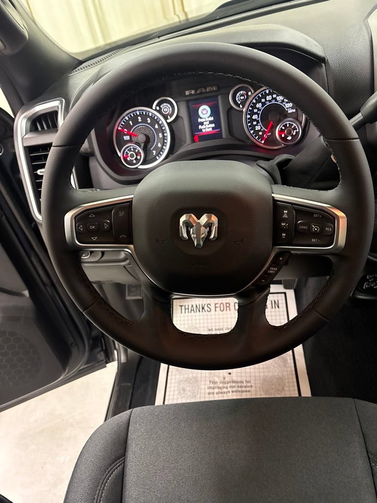 New 2026 RAM 2500 Big Horn AWD/4WD image 12