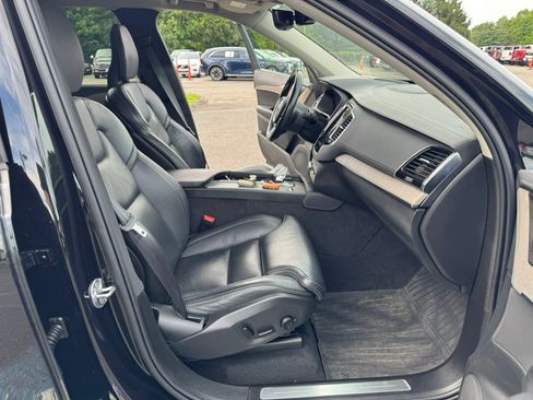 Used 2022 Volvo XC90 T8 Inscription w/ Advanced Package AWD/4WD image 18