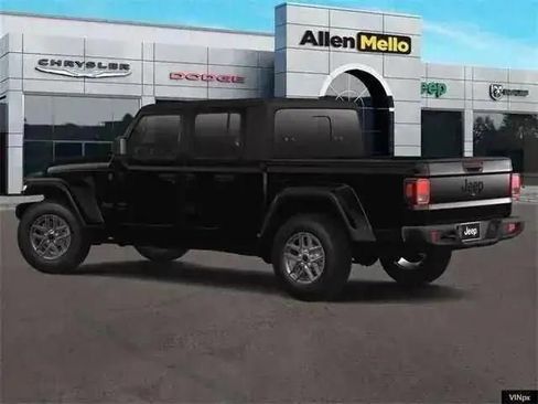 New 2025 Jeep Gladiator Sport image 4