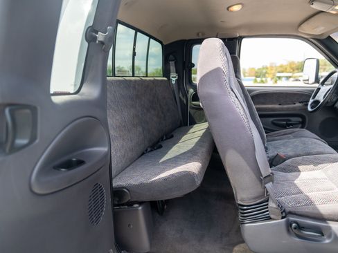 Used 1999 Dodge Ram 3500 Truck 4x4 Quad Cab image 40