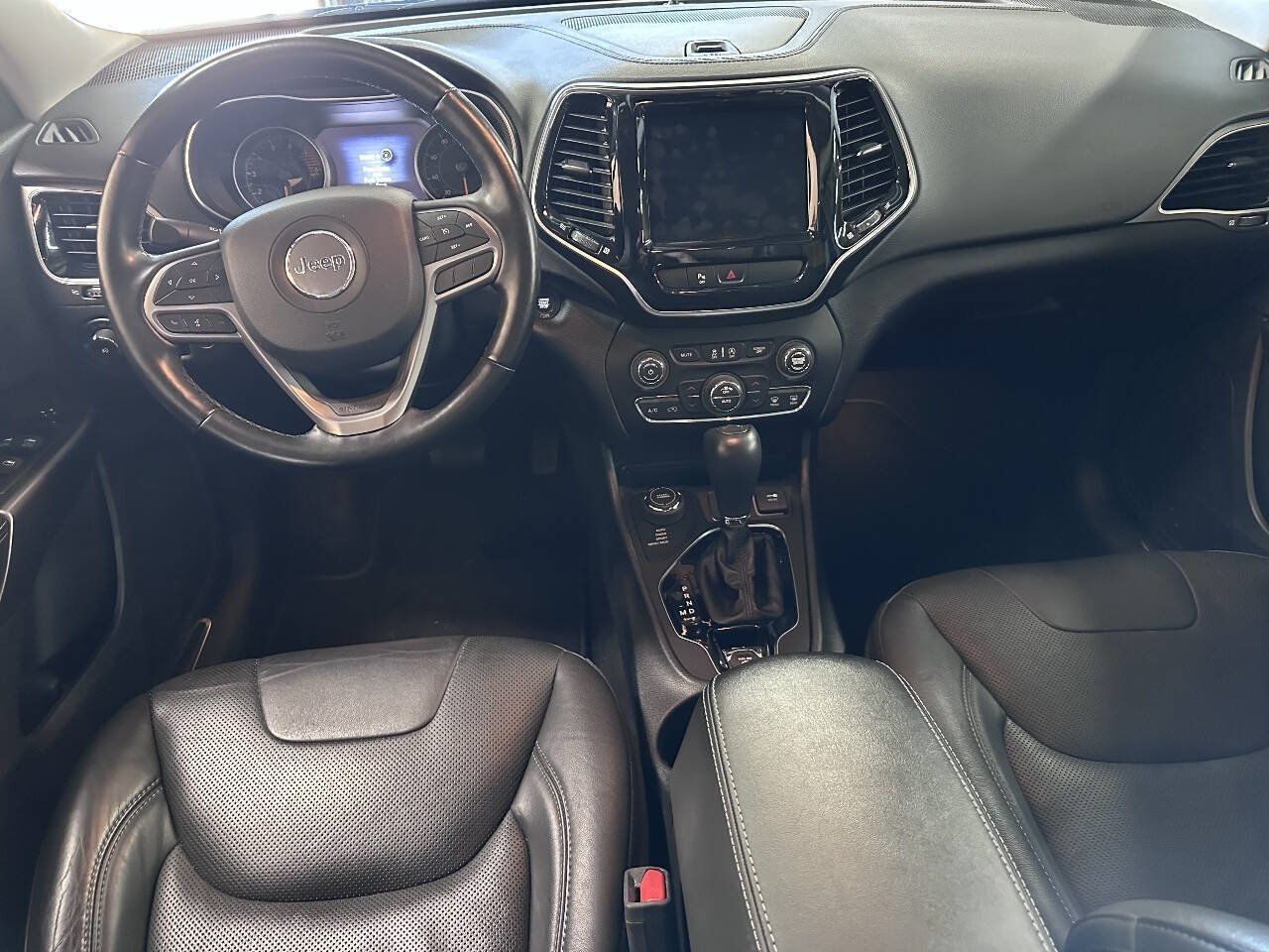 Used 2020 Jeep Cherokee Limited AWD/4WD image 8