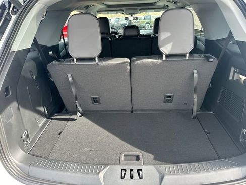 New 2024 Ford Explorer XLT w/ Equipment Group 202A AWD/4WD image 10