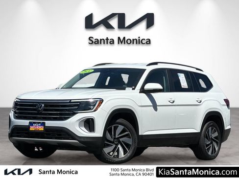 Used 2024 Volkswagen Atlas SE AWD/4WD image 1