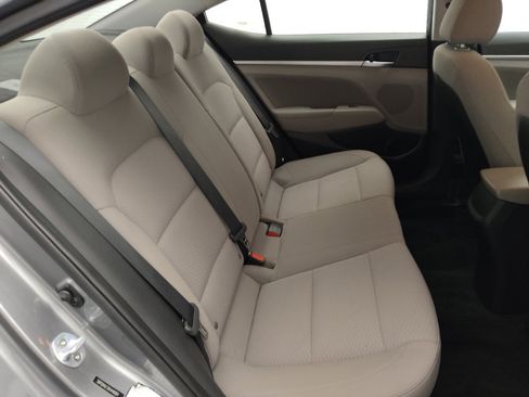Used 2019 Hyundai Elantra SEL FWD image 19