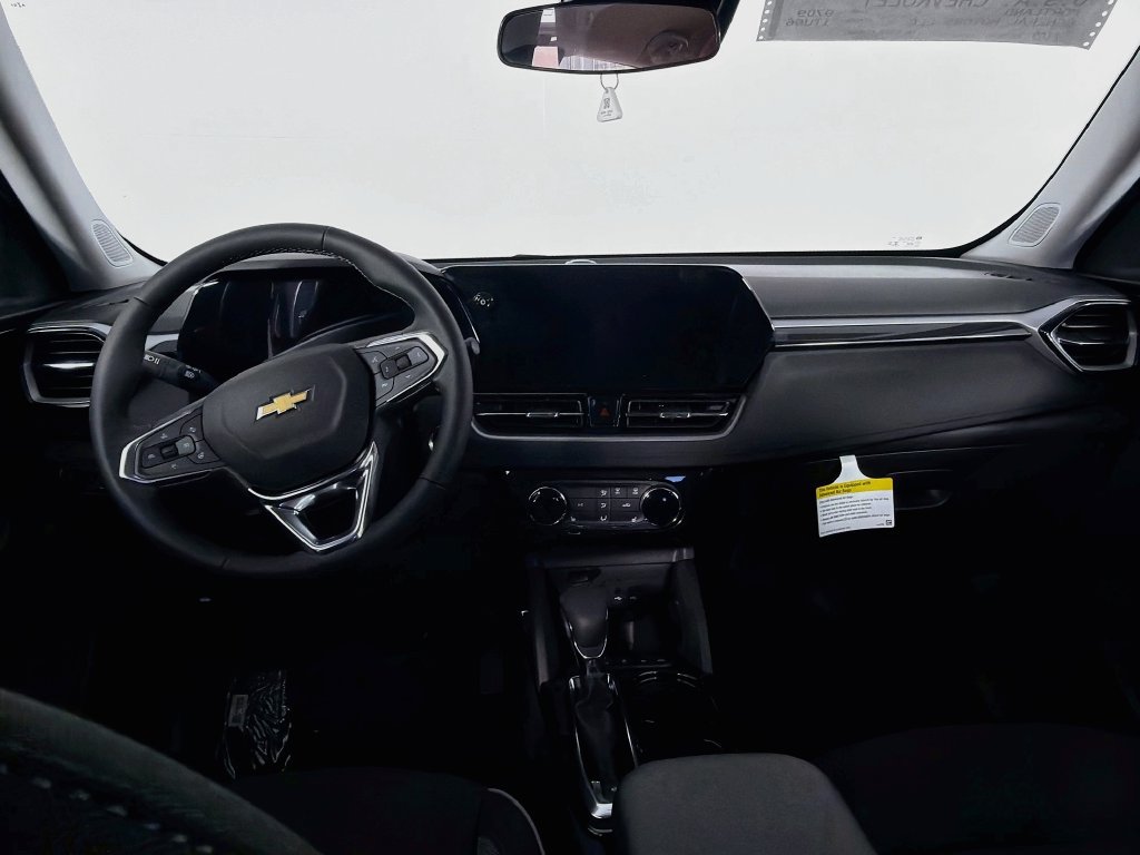 New 2026 Chevrolet TrailBlazer LT w/ LT Cold Weather Package AWD/4WD image 17