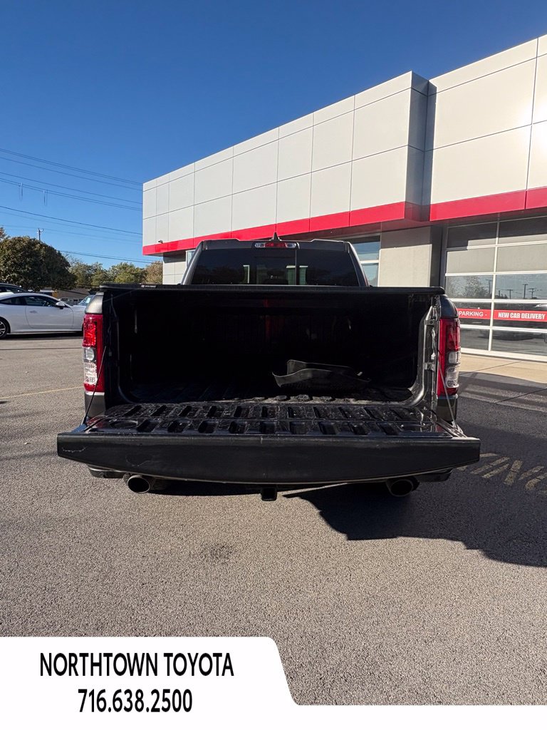 Used 2022 RAM 1500 Big Horn w/ Night Edition AWD/4WD image 11