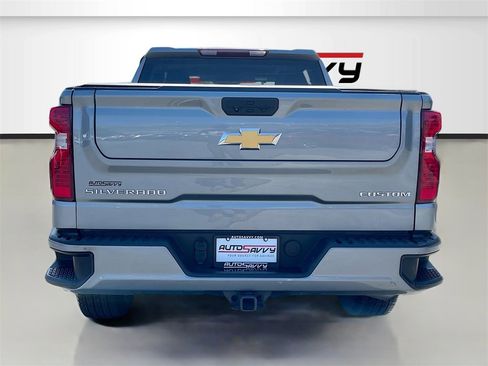 Used 2023 Chevrolet Silverado 1500 Custom image 6