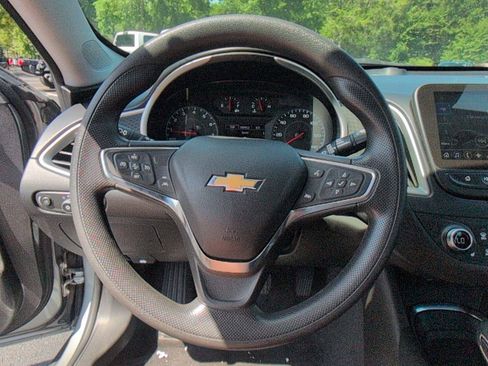Used 2024 Chevrolet Malibu LT FWD image 29
