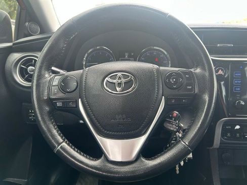 Used 2017 Toyota Corolla SE w/ Carpet Mat Package (TMS) image 12