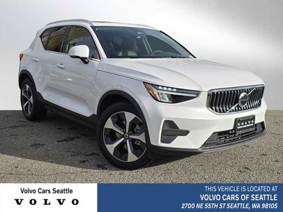 Used 2025 Volvo XC40 B5 Core w/ Protection Package Premier