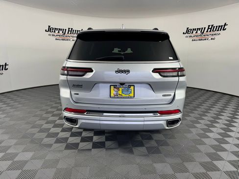 Used 2023 Jeep Grand Cherokee L Overland w/ Trailer Tow Group (B) image 7