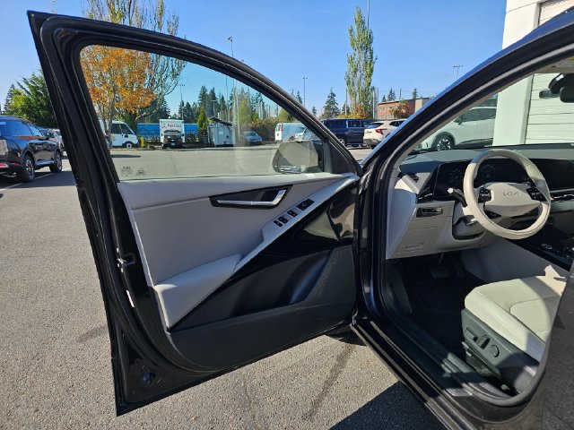 Certified 2023 Kia Niro Wind w/ Wind Preserve Package FWD image 22