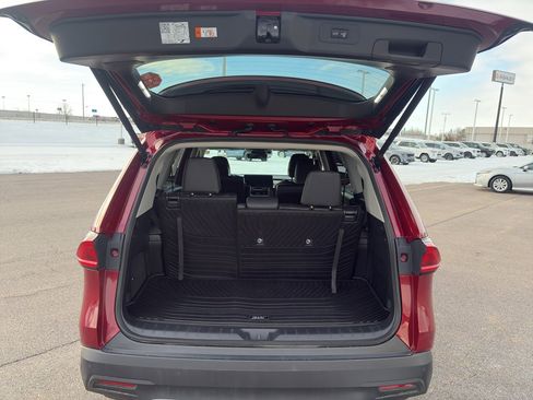 Used 2025 Toyota Grand Highlander Platinum image 5