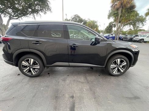 Used 2026 Nissan Rogue SL FWD image 6
