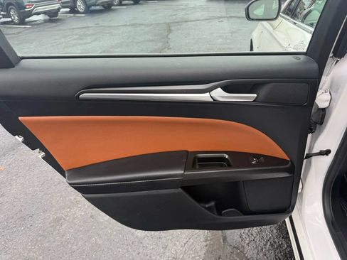 Used 2019 Ford Fusion Energi Titanium FWD image 31