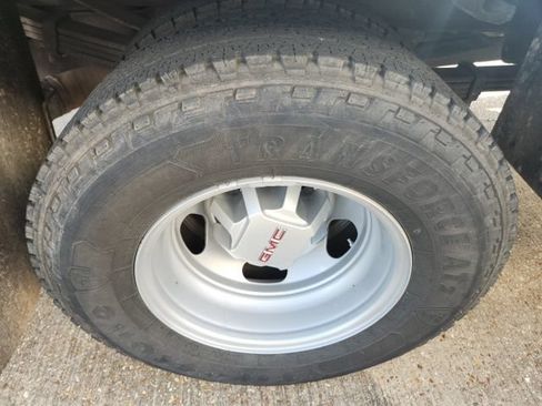 Used 2024 GMC Sierra 3500 Pro w/ Convenience Package RWD image 15