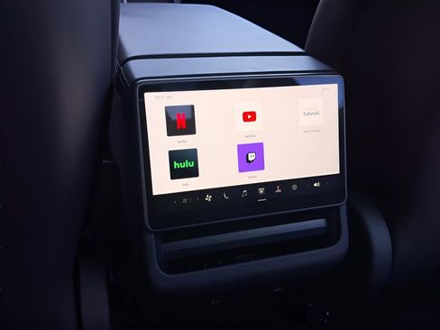 Used 2025 Tesla Model 3 Long Range image 19