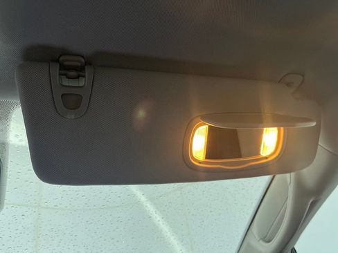 Used 2024 Chrysler Pacifica Touring-L FWD image 76