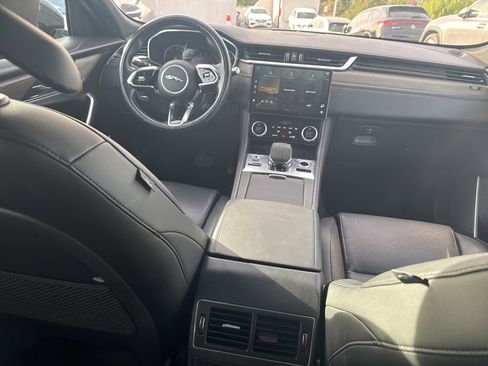 Used 2021 Jaguar F-PACE S image 7